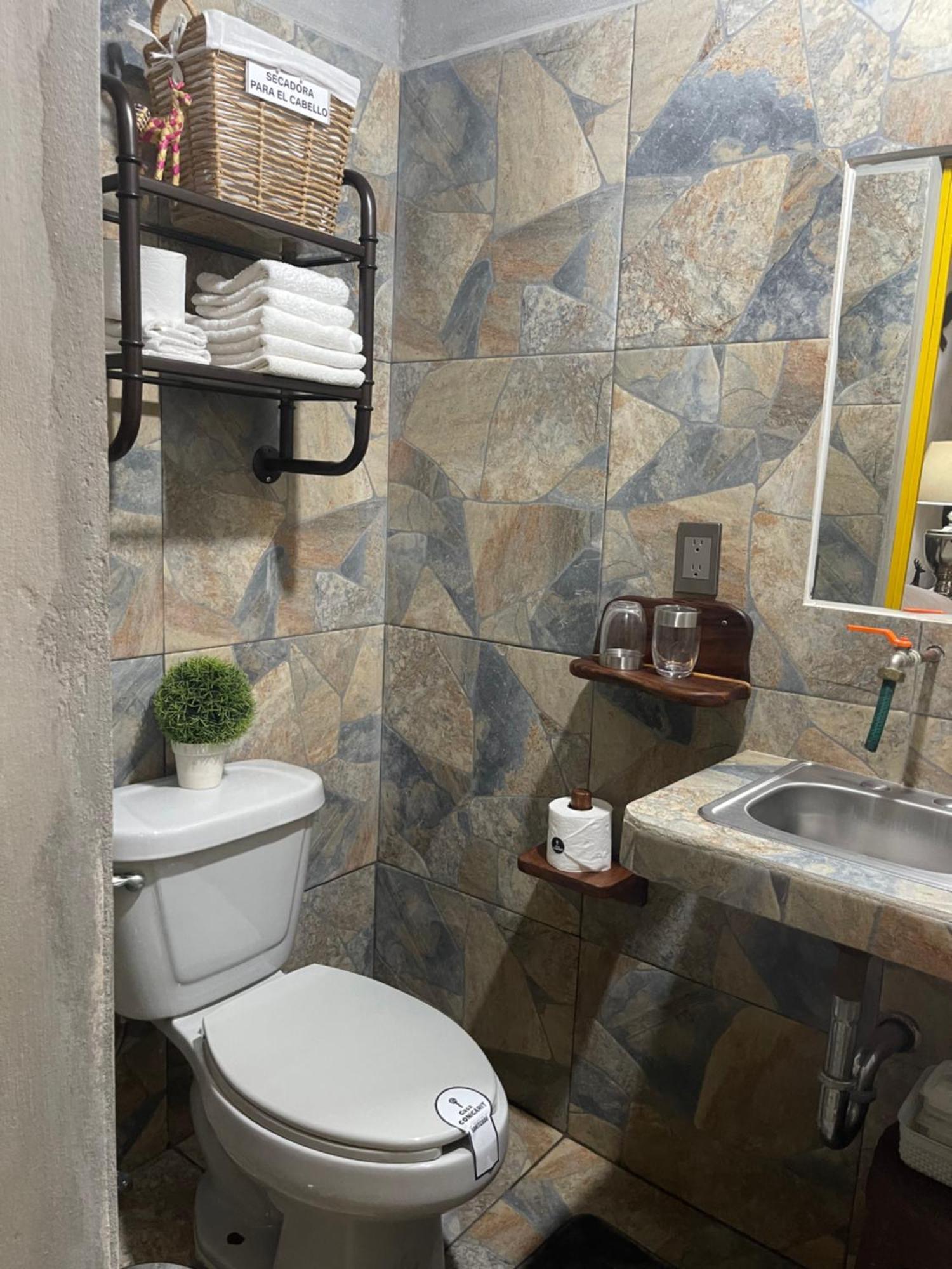Casa Conicarit Hotell Puerto Escondido  Exteriör bild